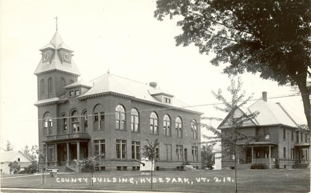The courhouse was originally built in 1910 by Architect: Nichols-Parker