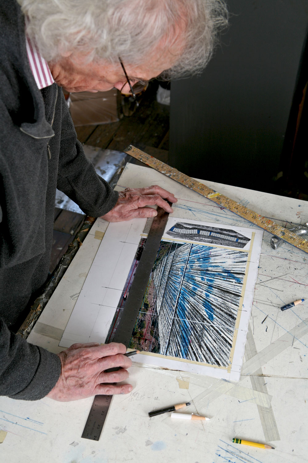 Christo in his studio working on a preparatory collage for Over The River 2011 Photo: Wolfgang Volz © 2011 Christo