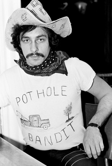 Pot Hole Bandit