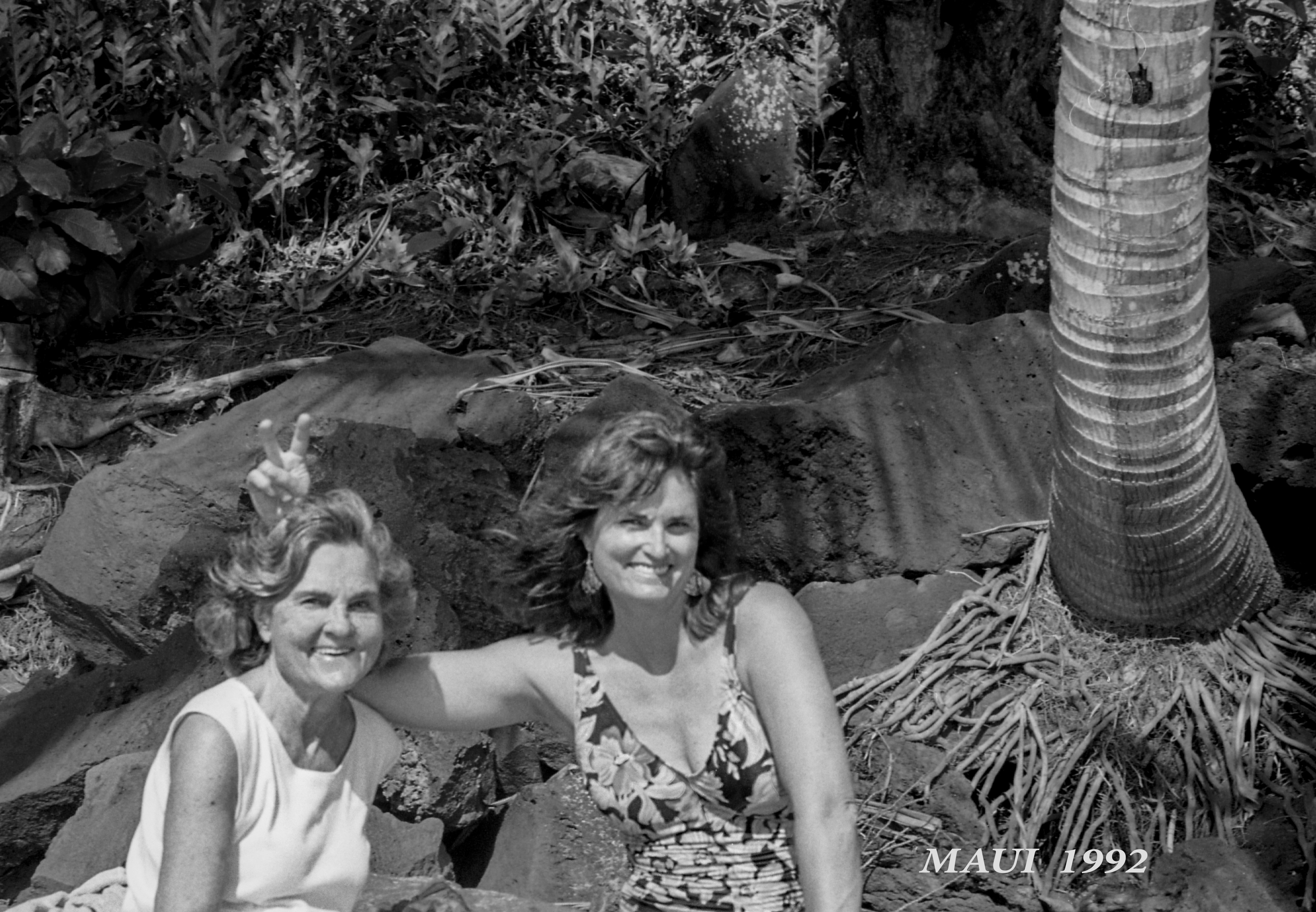 Marie Louise Gartside Bates and Carolyn Bates in Maui