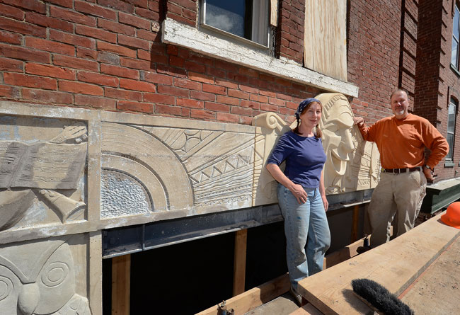 Leslie Fry, Sculptor and Tim McEntee of McEntee Masonry